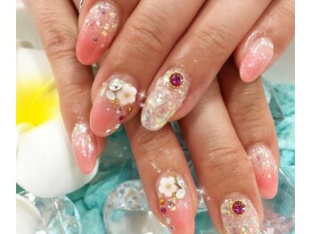 エーナイン 函館MEGAドンキホーテ店の写真/豊富なカラーとパーツを完備！やり放題メニューで、こだわりを詰め込んだ自分だけのデザインを実現します♪