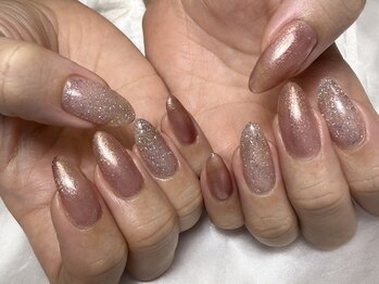 サロンルカ(SALON RUKA)の写真/【うる艶ネイルが大人気☆】普通のワンカラーとは一味違う、『透明感のあるカラー』で印象的な指先に♪