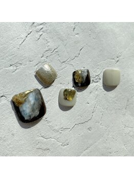 エニュ(anew)/FOOT 定額B