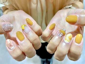 ネイルサロン ティフィン(tiffin)/～イエローネイル～