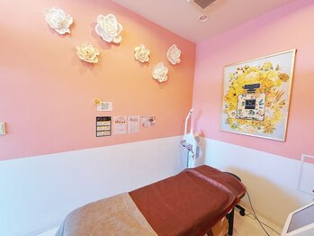 アース 脱毛＆Eyelash 土気あすみが丘店(EARTH)/エステお部屋内観