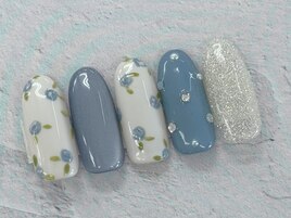 【森】手描きバラネイル