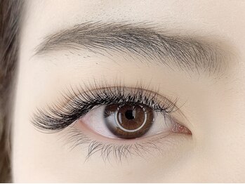 ルアナ(Luana)の写真/【ボリュームラッシュ300本¥6100～】目元にボリュームが欲しい方,エアリーな仕上がりを目指す方におすすめ!