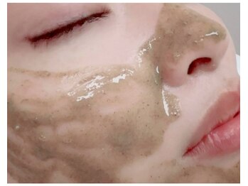 洗顔サロン 池袋(SENGAN)の写真/【剥離なしハーブピーリング】天然ハーブを贅沢配合し肌本来の力をサポート！ダウンタイムゼロ当日メイクOK