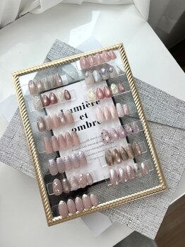 Fleuri private nail salonの写真/【季節で変わる定額デザイン】トレンドを抑えた洗練アート多数♪お財布に優しい価格でずっと可愛い指先へ◎