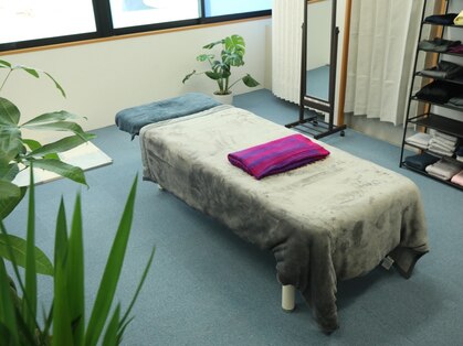 ケンジ タカハシ ボディーメンテナンス(KENJI TAKAHASHI)の写真