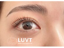 まつげと眉毛の同時施術で時短に目元の魅力を最大限に♪