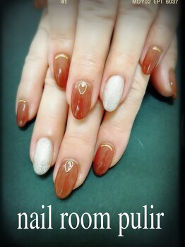 ネイルルーム プリル(Nail Room pulir)/