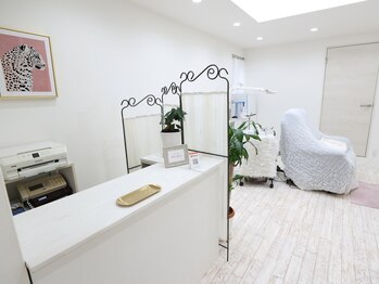 オフィスシュシュ(office.chouchou)/受付カウンター