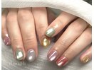 カラフルなマグネットネイル