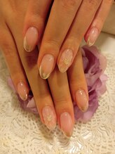 ネイル アンド ボディ ローサ(ROSA)/ミラーフレンチ＋立体フラワー