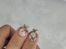 ラヴィッシュ(LAVISH)/チェックネイル