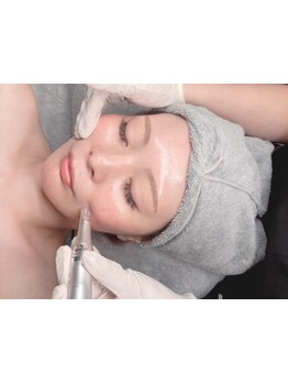 ホウレイ線・たるみ改善！予防ケア