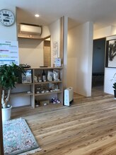 春日井治療院/受付風景