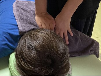 てもみラボ(てもみLABO)/つらい首肩に最短20分～