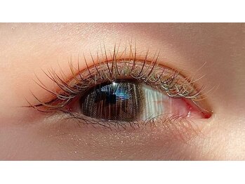 エーナイン 函館MEGAドンキホーテ店の写真/話題のパリジェンヌ導入！一人ひとりの希望に合わせたカールの強さで、理想のぱっちりした目元へ♪