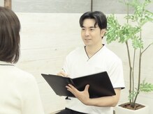 門前仲町イエティ鍼灸整骨院(旧:イエティ鍼灸整骨院)の雰囲気(丁寧なカウンセリング&ダイエットプログラム&美容整体のご説明)