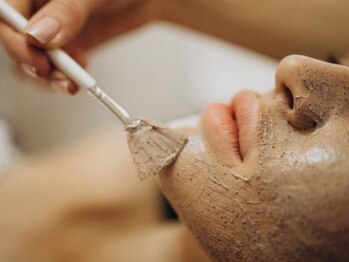 ジーサララ 用賀店(G.Sarara)の写真/結果重視の施術を受けたい方に♪ハーブピーリング×氷雪藻粉×純度100％スクワランオイル使用◎