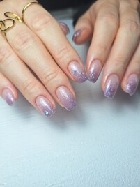 推しカラーのラメグラ