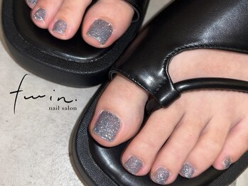 ツイン(twin.)の写真/フットネイルでオシャレな足元に☆フットバスとカフェドリンクでリラックスしながら施術♪