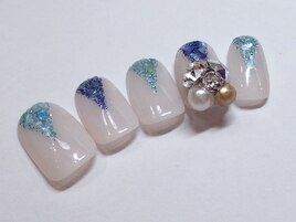 ビジューネイル