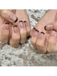 先端黒フレンチライン