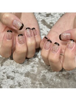 先端黒フレンチライン