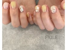 フィオル(FIOLE)/春カラーネイル！