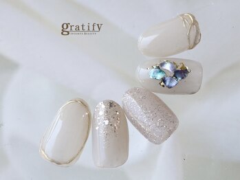 シンプルホワイトニュアンス