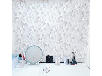 ビューティーサロン ユリン(YuRin)/広々メイクスペース