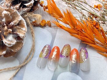 ネイルサロン&スクール ジーナ(GINA)/10月１２種類から選べるデザイン