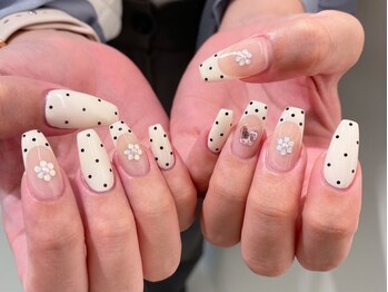 ネイル アヴァンス あべのルシアス店(Nail AVANCE.)の写真/【オフ込アート2本/5本/10本/サンプルetc.多数!】季節に合った色味～トレンドのデザインまで幅広くご提案♪