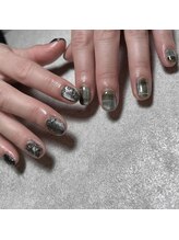 エミュ(e3mu)/チェックネイル　フリルネイル