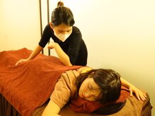 ひまわり 荻窪の雰囲気（当店人気No.1の腸もみマッサージ◎老廃物をデトックス♪）