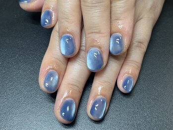 アップリップスダブリュー(Uplips.w)/