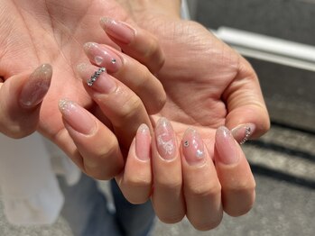 ミッタ 戸坂店(Mitta)の写真/《オフ込み定額¥6200～》季節等に合わせた似合わせネイルが得意!毎月変わる定額ニュアンスネイルが人気♪