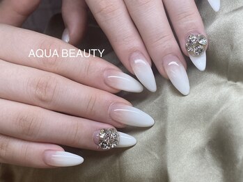 アクアビューティー(AQUA BEAUTY)/定番白グラデ