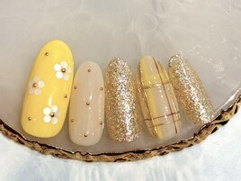 秋先取りのチェックネイル