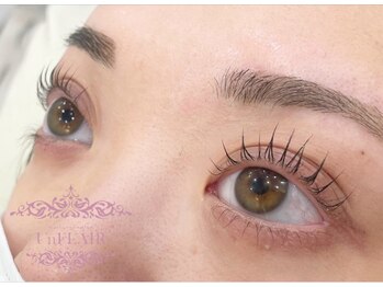 アンフレア(UnFLAIR)/パリジェンヌラッシュリフト