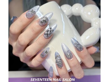 セブンティーン 新宿店(SEVENTEEN)/