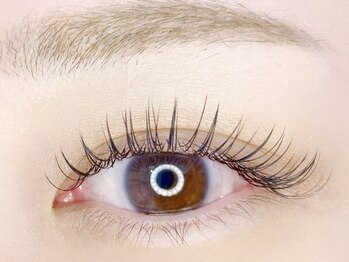 ベルアイラッシュ(Belu eyelash)の写真/潤い・ぱっちり・長さ・束感が際立つ、高密度バインドロック/ボリュームラッシュ★自然なのに華やか♪