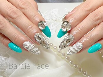 バービーフェイス 恵比寿(Barbie Face)/ターコイズとキラキラゼブラ