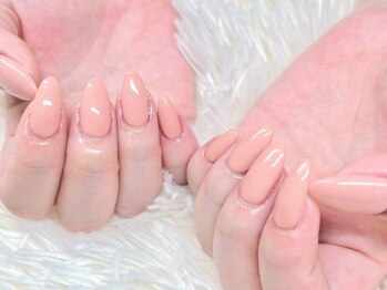 リエル(Riel)/シンプル馴染みベージュネイル