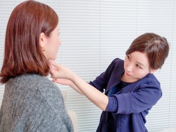 ナースセレクトサロン(Nurse select salon)の写真/理想の小顔、造れます！ホームケアでは改善が難しいと言われているお顔のもたつきやたるみを改善＊