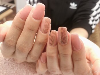 ネイルサロン ティプレシャス(T Precious)/上品レオパード柄ネイル♪