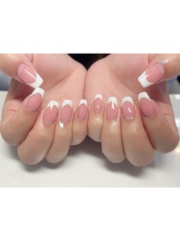 バーロ ビューティールーム(Balo Beauty Room)/白フレンチ 三軒茶屋