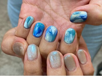 カーティシーネイルズ(curtisii NAILS)/