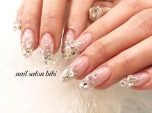 ネイルサロン ビビ(bibi)/ストーンで輝くネイルに