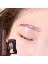 アテオー(ate oh)/平行アーチ眉