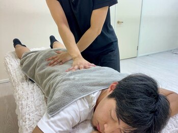 整体院カエデ(整体院KAEDE)/全身整体の施術風景